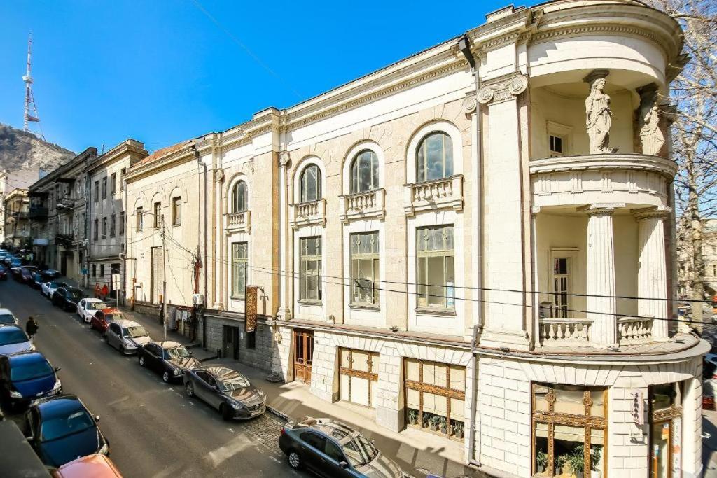 Rustaveli Central Aparthotel Tbilisi Exterior photo